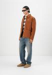 Куртка Wrangler TRANSITIONAL JACKET, Monks Robe/Brown - фото 2
