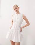 Мини-платье Motel Dayara Pintuck белого цвета - фото
