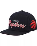 Мужская черная кепка Toronto Raptors Hardwood Classics Script 2.0 Snapback Mitchell & Ness - фото 2
