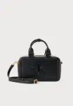 Сумка баулетто Calvin Klein, Black - фото