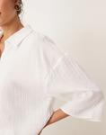 Укороченная рубашка из марли JDY белого цвета - фото 3