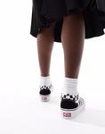 Кроссовки Checkerboard Old Skool Platform в черно-белом цвете Vans - фото 3