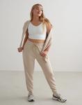 Брюки модальные Aim'n Café au lait comfy бежевого цвета - фото