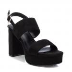 Женские замшевые босоножки на каблуке и платформе от XTI, черный - фото 4