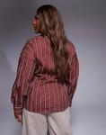 Рубашка с защипами ASOS DESIGN Curve в коричневую полоску - фото 4
