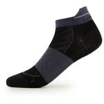 Носки для бега Icebreaker Women's Merino Run+ Ultralight Micro, цвет Black/Graphite - фото