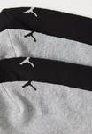 Носки Puma WOMEN CUSHIONED SNEAKER 4 PACK , Grey Melange/Black/Grey - фото 3