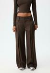 Брюки Stradivarius SMART WITH WAISTBAND, Brown - фото