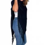 Олимпия пончо в черном цвете KERISMA - фото 2