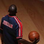 Фигурка Michael Jordan MJ Barcelona 1992 Masterpiece Limited Edition ENTERBAY - фото 4