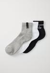 Носки Nike Performance 3 PACK, White/Dark Grey Heather/Black/Black - фото