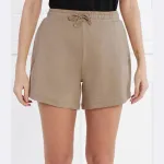 Выберите шорты обычного кроя. Boss, бежевый - фото