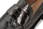 Лоферы COACH Leah Crinkle Metallic Loafer, Anthracite - фото 6
