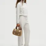 Lululemon Плюшевая сумка через плечо, Hazelnuts Brown - фото 5