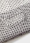 Шапка Calvin Klein PATCH BLEND UNISEX, Quiet Gray/Chiseled Stone/Stone - фото 3