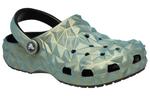 Сандалии Crocs Classic Iridescent Geometric Clog 'Green', зеленый - фото 3