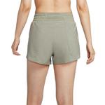 Спортивные шорты женские зеленые Nike - фото 2