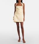 Жюльетта 45 лаковые сандалии-танга Amina Muaddi, Pearly - фото 3