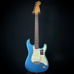 Fender Limited Road Worn Stratocaster 60-х - фото 4
