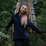 Среда — танцевальный свитер с капюшоном. - фото 3