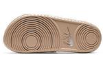 Шлепанцы Nike Offcourt Slide SE3 'White Vachetta Tan' Women's - фото 4