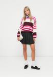 Джемпер Noisy May NMCHARLIE O NECK STRIPE, Windsor Wine/Cloud Dancer/Pink Yarrow/Red - фото 2