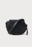 Сумка KARL LAGERFELD WELLEN SADDLE BAG, Black - фото
