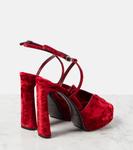 Бархатные босоножки Karli 125 на платформе Jimmy Choo, Ruby Red - фото 2
