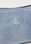 Сумка LAYLA SHOULDER BAG Calvin Klein Jeans, цвет Denim - фото 5