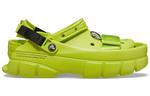 Сандалии sankuanz x clog 'lime punch' Crocs, зеленый - фото 2