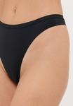 Трусы Calvin Klein Underwear THONG PERFECTLY FIT, Black - фото 4