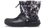 Ботинки Crocs Classic Lined Neo Puff Tie Dye Boots 'Black White' 207328-001, черный - фото 2