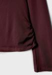 Топ Stradivarius LONG SLEEVE WITH GATHERING , Dark Red - фото 7