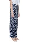 Брюки женские Street One из вискозы с принтом, сине-белый - фото 3