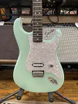 Fender Stratocaster Surf Green ограниченной серии Tom DeLonge - фото 2