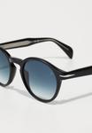 Солнцезащитные очки Eyewear by David Beckham Sunglasses, Black - фото 4