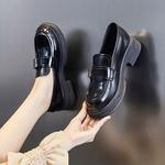 Лоферы женские черный Pooq - фото 3