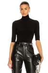 Топ Norma Kamali Slim Fit Short Sleeve Turtleneck, черный - фото