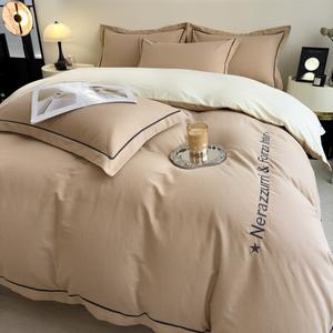 Antarctic Комплект постельного белья 2.0 м, 4 предмета + одеяло 4 кг + 2 наволочки, кремовый верблюд - молочно-белый