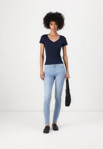 Базовая футболка V NECK TEE 2 PACK  Tommy Jeans, темно-синий