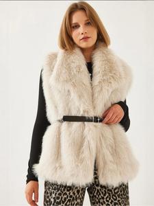 Bianco Lucci Жилет в белом цвете