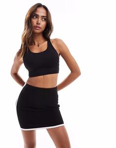 Черный спортивный бюстгальтер через плечо TALA Skinluxe