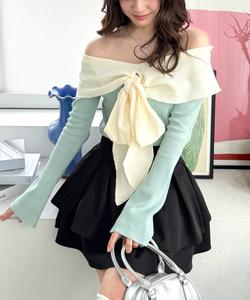 Вязаный топ с открытыми плечами и лентами