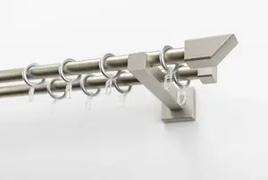 Карниз для штор GARESA "CUBUS", 2 направляющие, желаемая длина, комплект для штор, выдвижной, кнопка со скошенным концом, с кольцами 210 см, цвет mattchromfarben