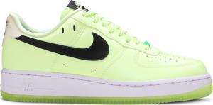 Кроссовки Nike Wmns Air Force 1 '07 LX 'Barely Volt', зеленый