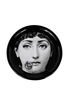 Тарелка с фотопринтом Fornasetti, черный