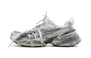 Кроссовки Nike V2K Run Мужчины, Gray/White