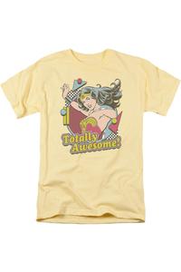 Футболка DC Comics Totally Awesome с коротким рукавом для взрослых Gildan, цвет banana