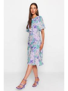 Длинное платье trendyol, цвет flieder/türkis