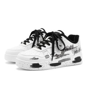 Амортизация Устойчивость к истиранию Баланс Легкость Дышащий материал Поддержка Увеличение высоты Низкий верх Crayon Shinchan, graffiti черный (fleece-lined)